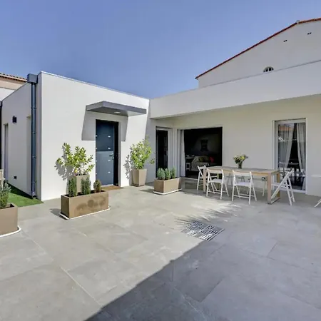 Holiday home Awesome In With Wifi